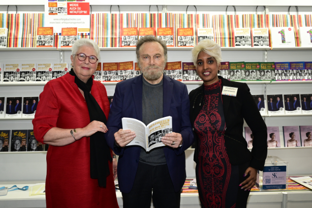 Eva-Maria Popp, Franco Nero und Sabina Kocherhans beim Sektempfa